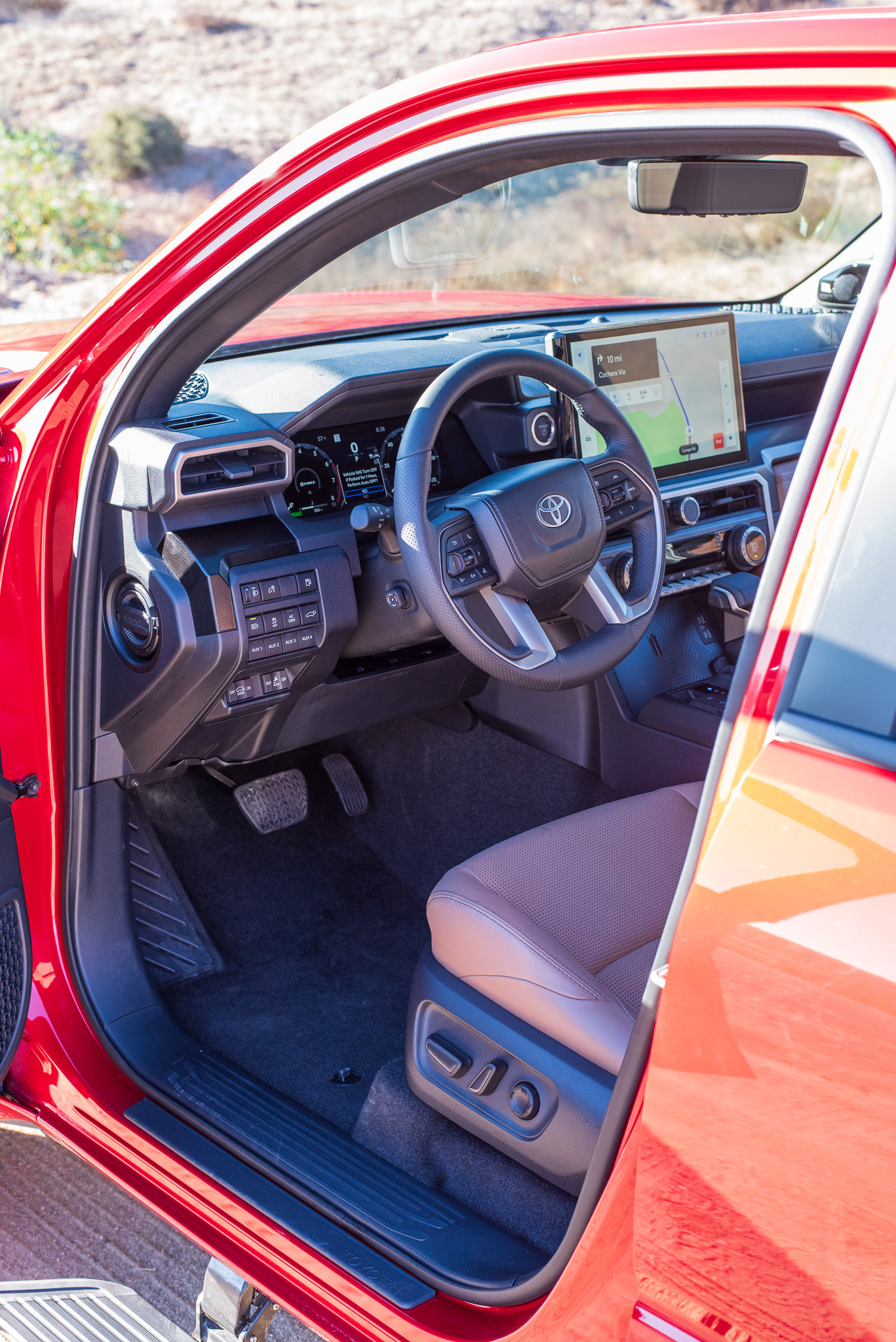 14.0-inch infotainment display in the 2025 Toyota 4Runner with quick touch response