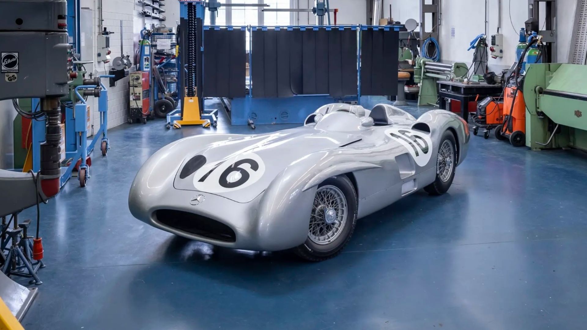 Stirling Moss driving the Mercedes-Benz W196R Monza Streamliner during the 1955 F1 season