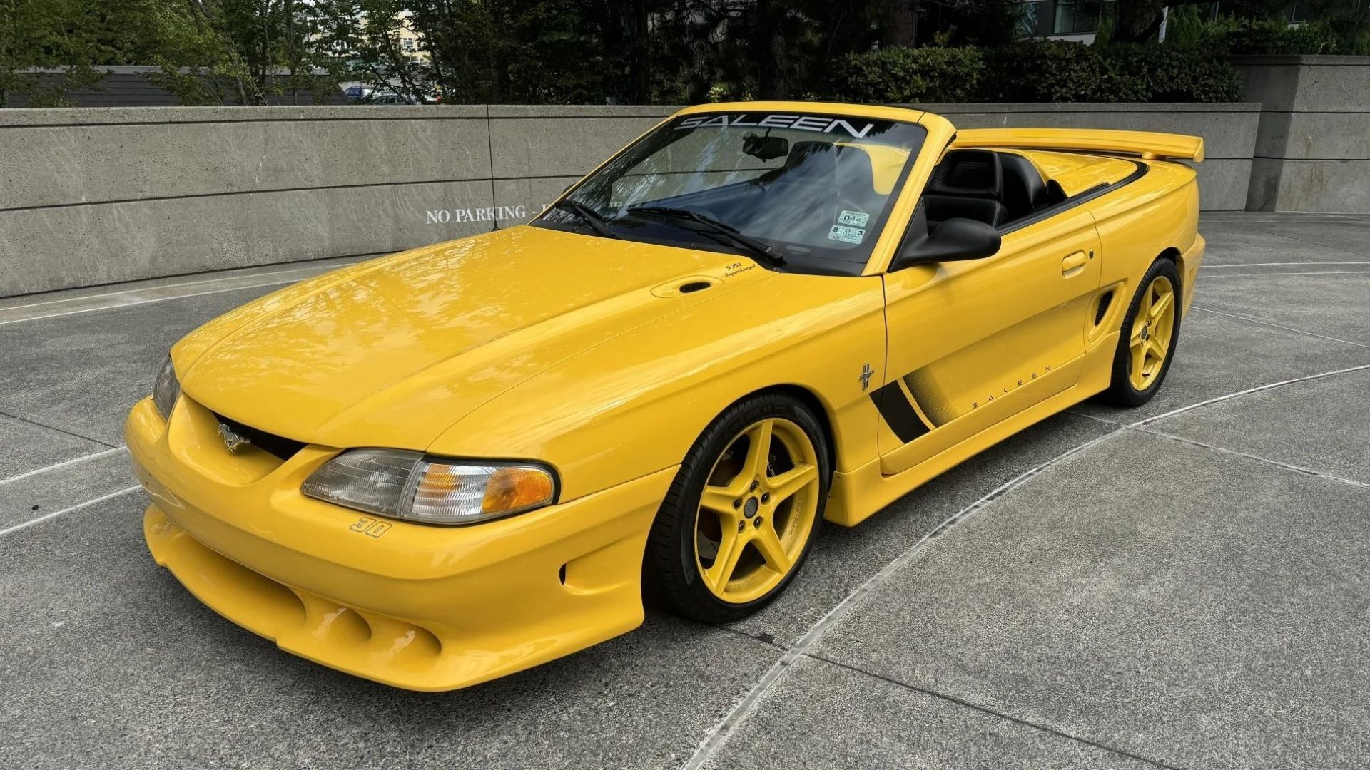 Original documents and manuals included with the Saleen S351 Mustang