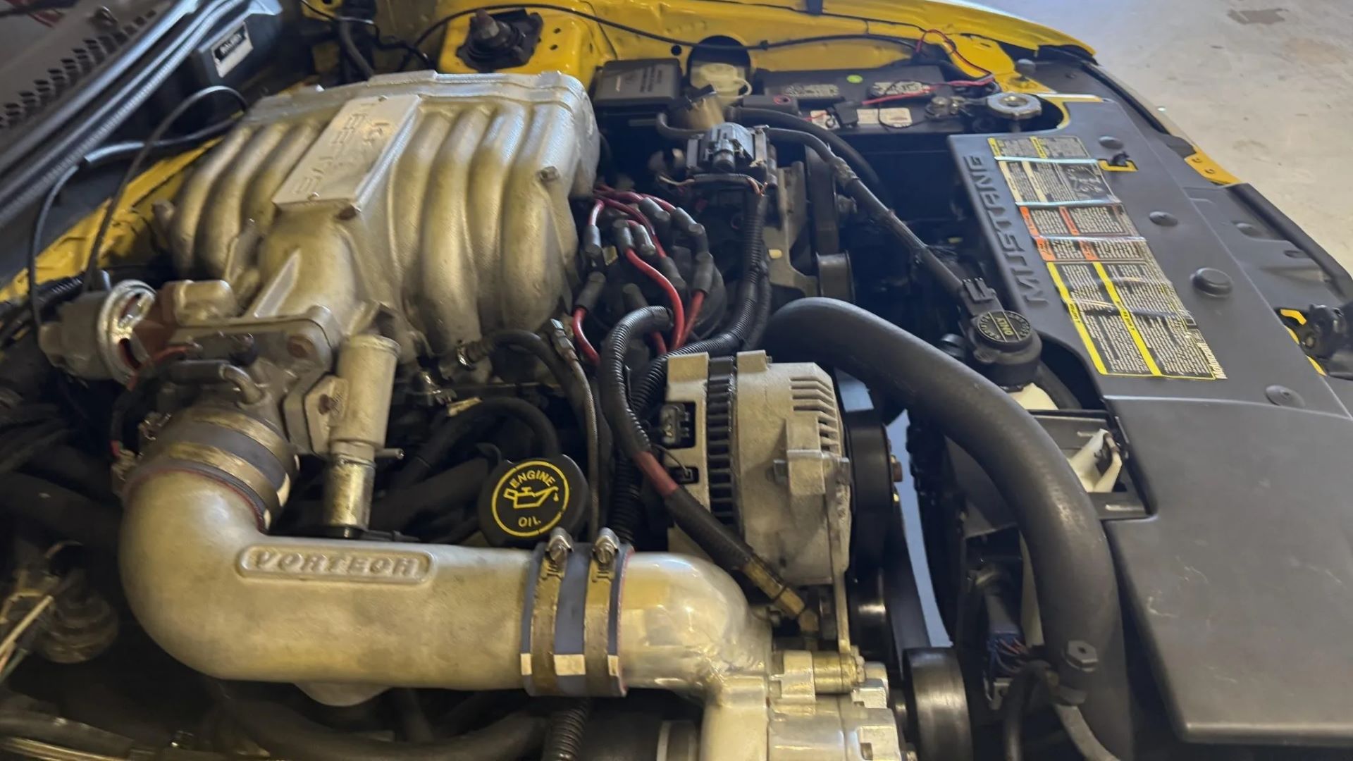 Close-up of the 351 Windsor V8 engine in the Saleen S351 Mustang