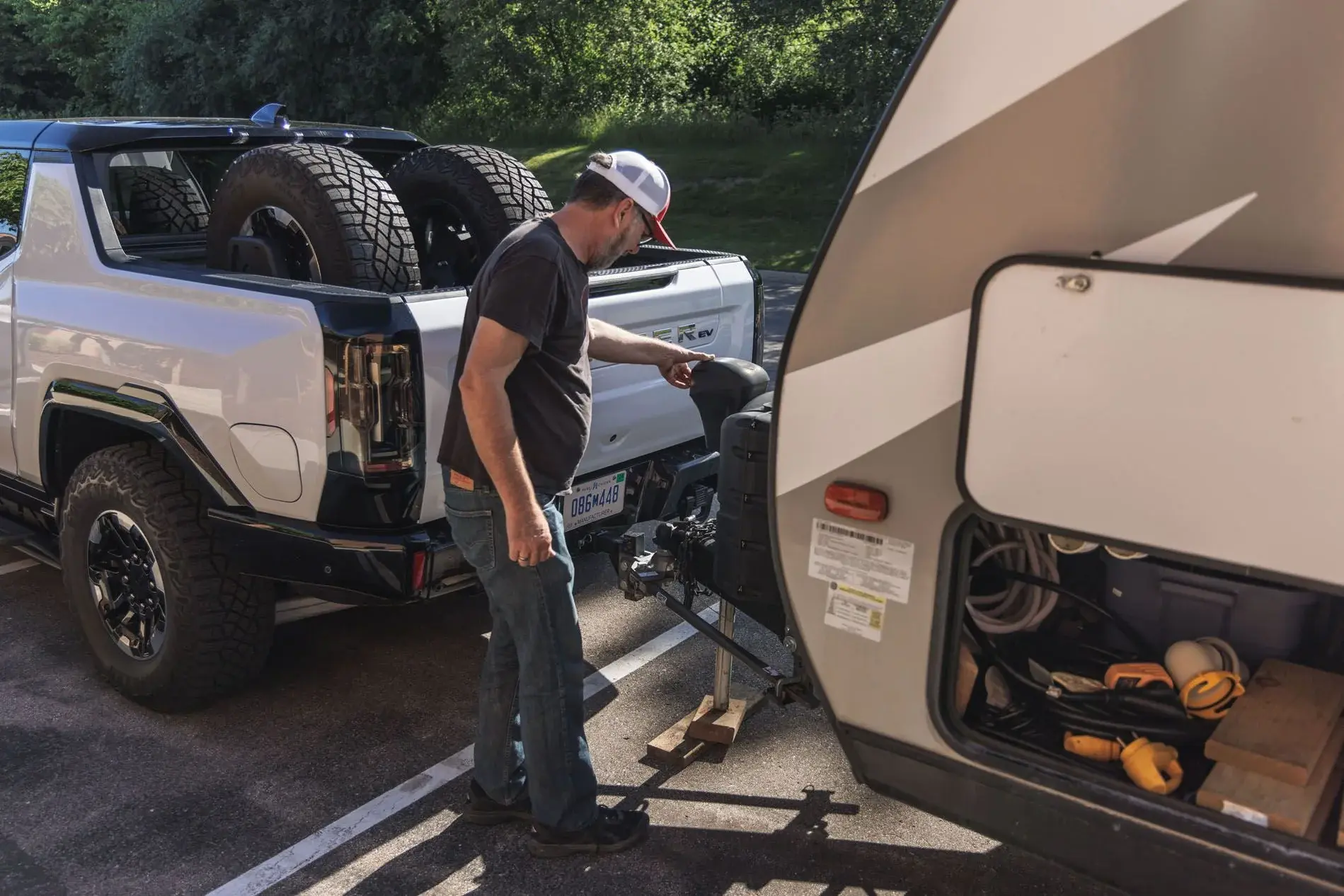 2022 EV Pickup Towing Test