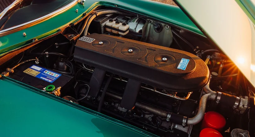 Classic Ferrari 275 GTB/4: Specs, History, and Photos