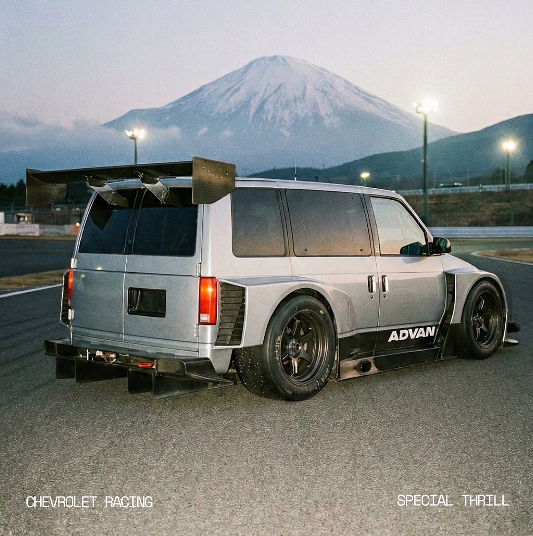 Gaudium de Machina’s Radical Chevrolet Astro DTM Concept Van