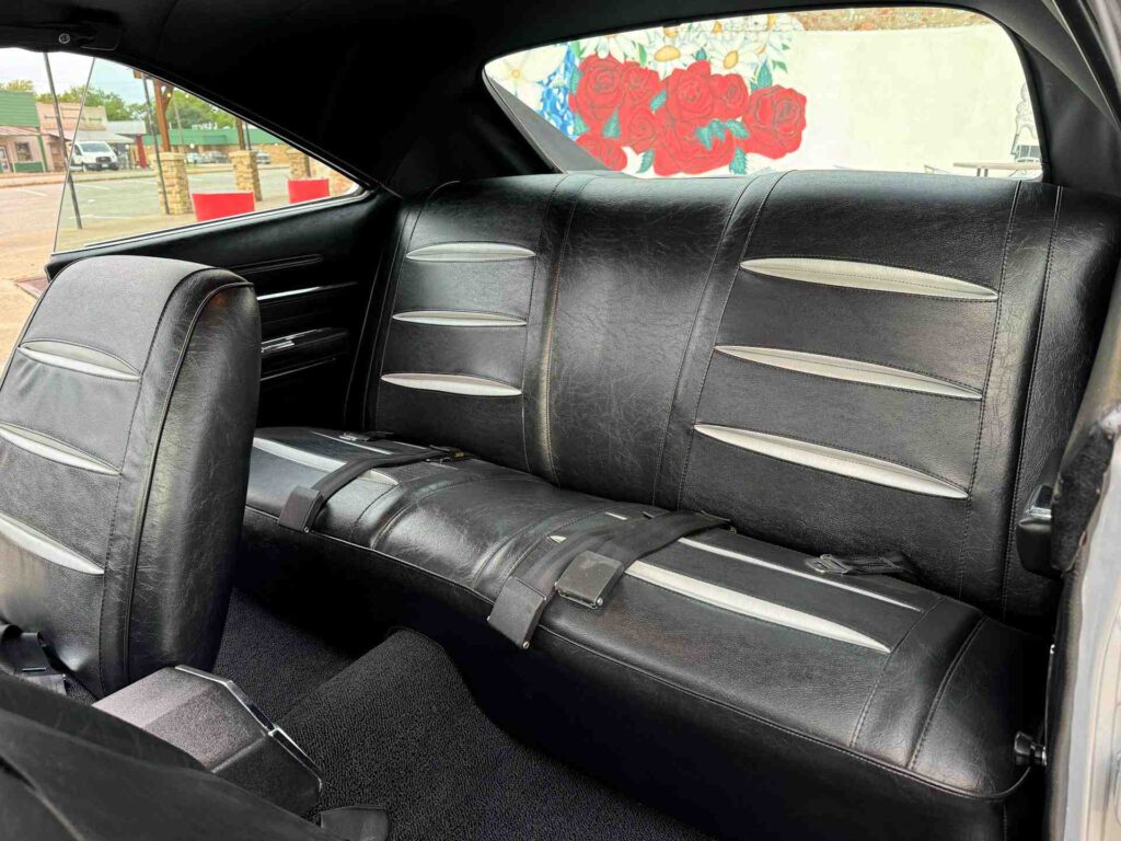 carskingdom1 1968 Dodge Charger R/T V8 Hemi Silver Survivor 1968 Dodge Charger R/T Hemi Silver Survivor