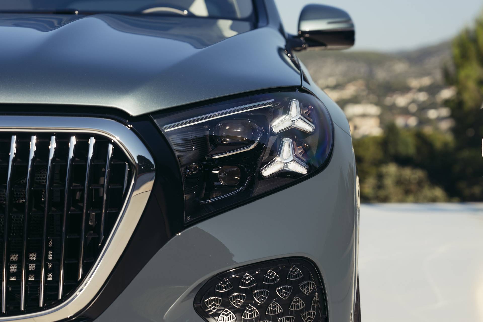 carskingdom1 2027 Mercedes-Maybach GLS 680 Facelift Unveiled With 603-HP V8 2027 Mercedes-Maybach GLS 680 Facelift Unveiled With 603-HP V8
