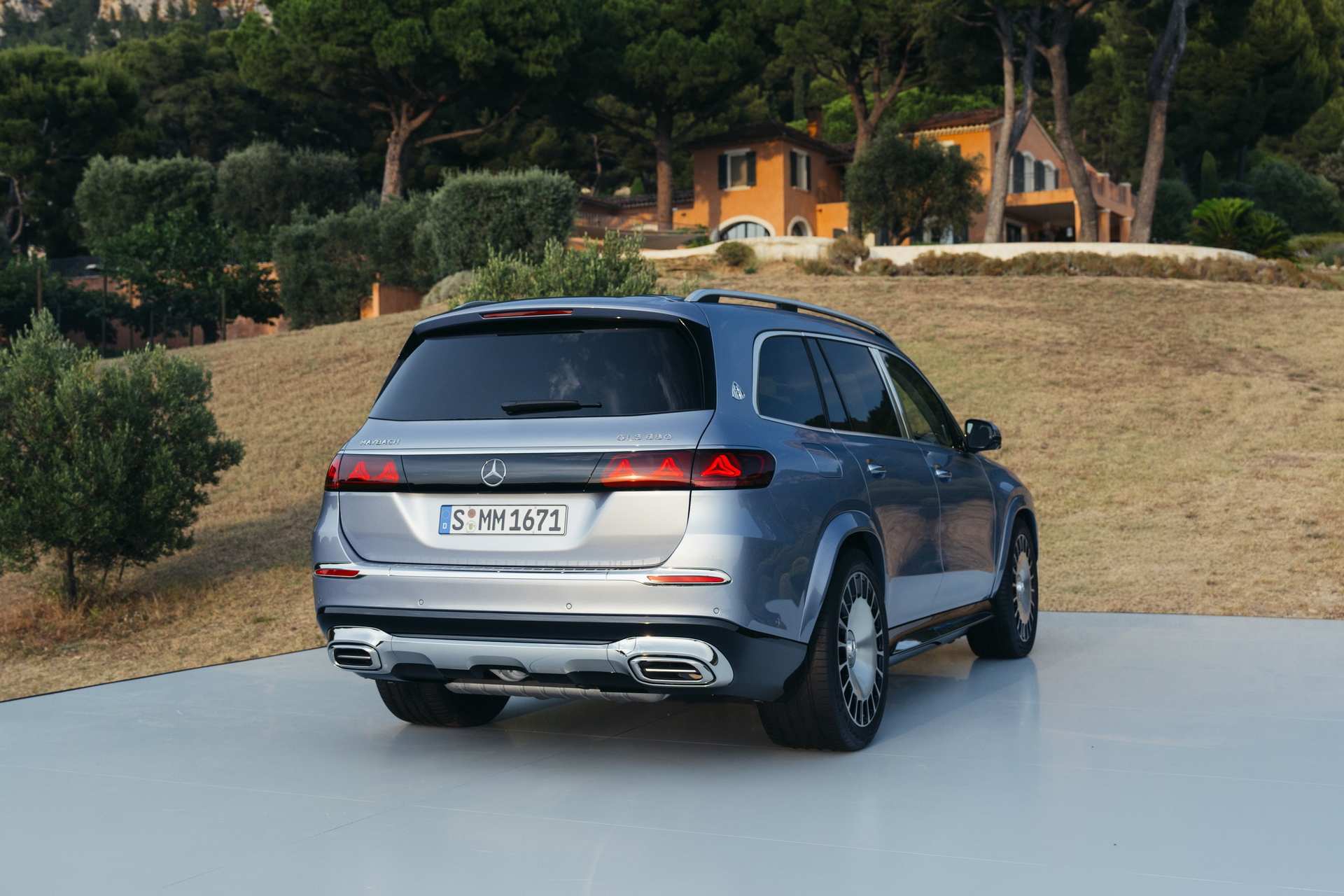 carskingdom1 2027 Mercedes-Maybach GLS 680 Facelift Unveiled With 603-HP V8 2027 Mercedes-Maybach GLS 680 Facelift Unveiled With 603-HP V8