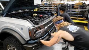 carskingdom1 Ford Recalls 565,691 Broncos Over Engine Fire Risk Ford Recalls 565,691 Broncos Over Engine Fire Risk