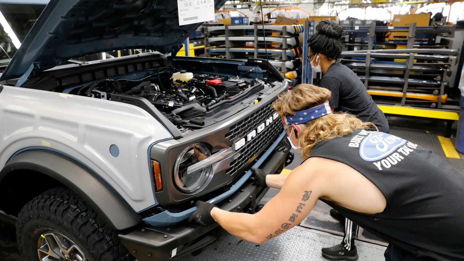 carskingdom1 Ford Recalls 565,691 Broncos Over Engine Fire Risk Ford Recalls 565,691 Broncos Over Engine Fire Risk